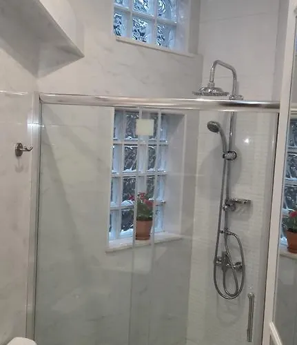 Blue Garden - Charming Townhouse Σπίτι διακοπών