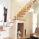 Blue Garden - Charming Townhouse *