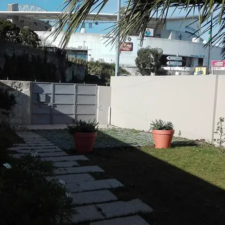 בית נופש Blue Garden - Charming Townhouse