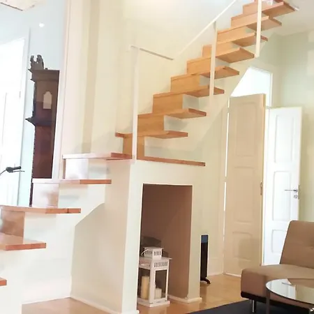 Blue Garden - Charming Townhouse *