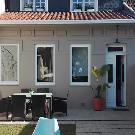بيت للعطل Blue Garden - Charming Townhouse بورتو