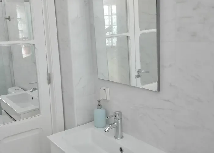 Blue Garden - Charming Townhouse *